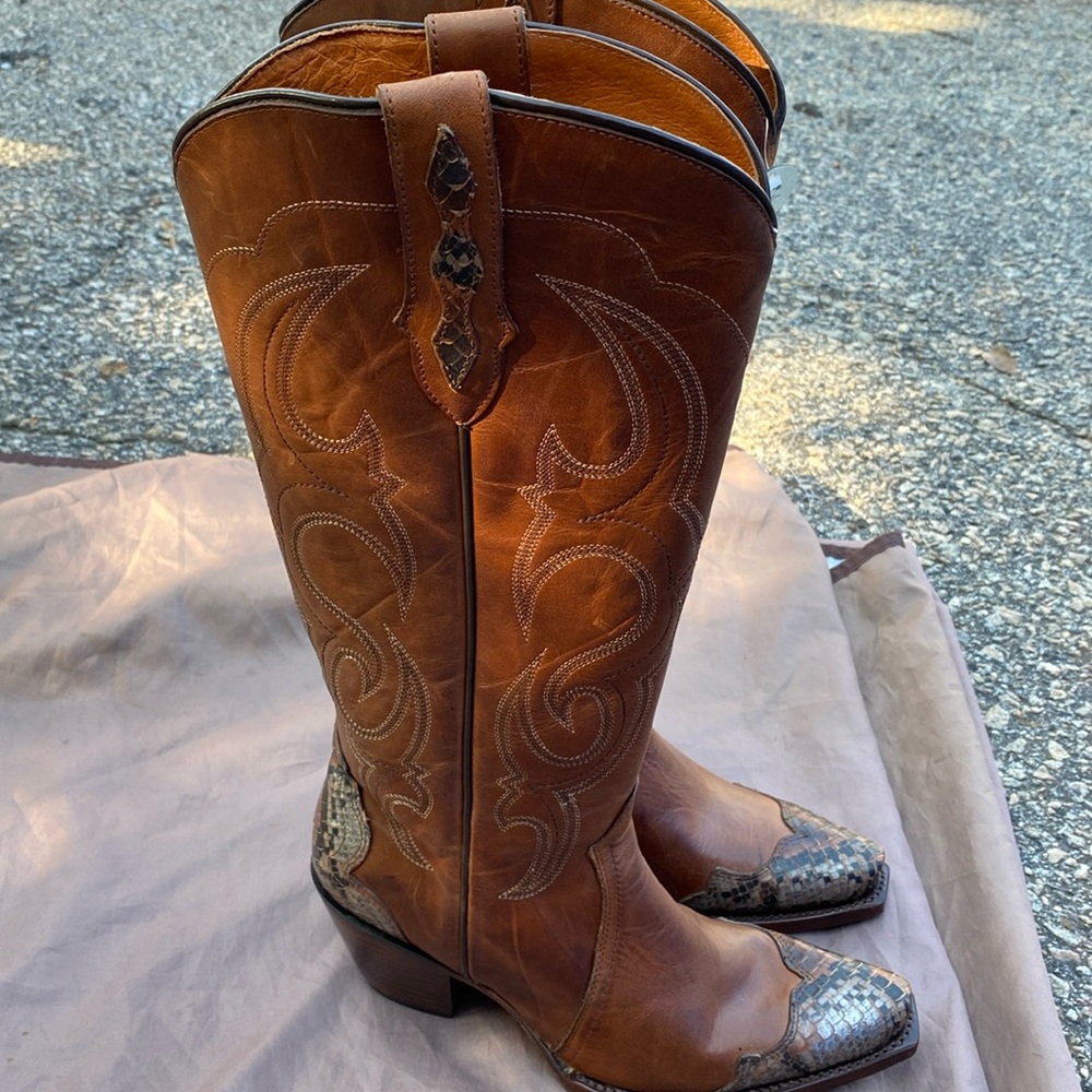 Brown Idyllewind Boots